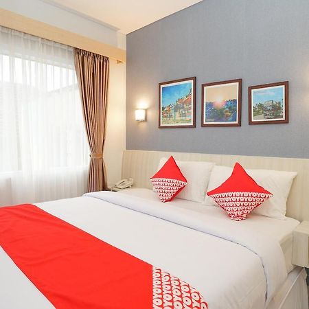 Oyo 272 M Suite Residence มะลัง ภายนอก รูปภาพ